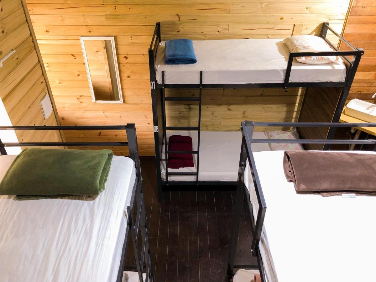 Hostal Voila *
