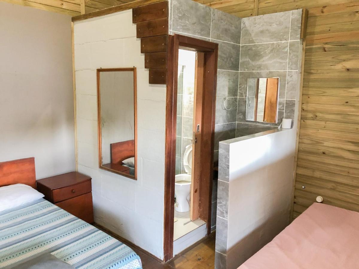 Voila Hostal *